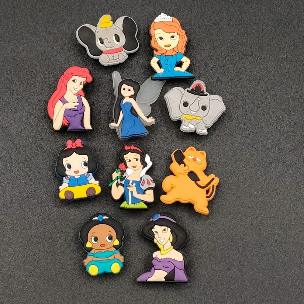 10 Cartoon Shoe Charms Cute Characters Fits Shoes Wristband Accessories New📸👀‎
